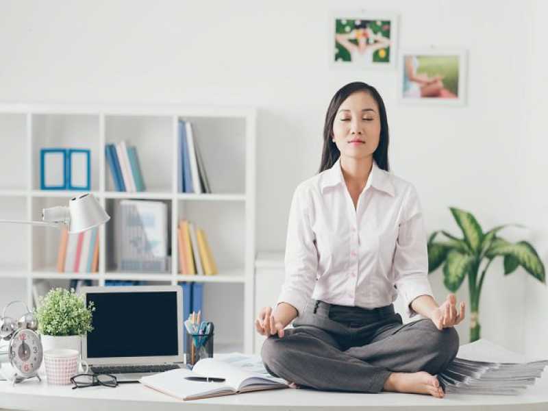  Ngeluh Pekerjaan Stress? Cari Low-Stress Job, Bro! Biar Hidup Makin Nyegerin!
